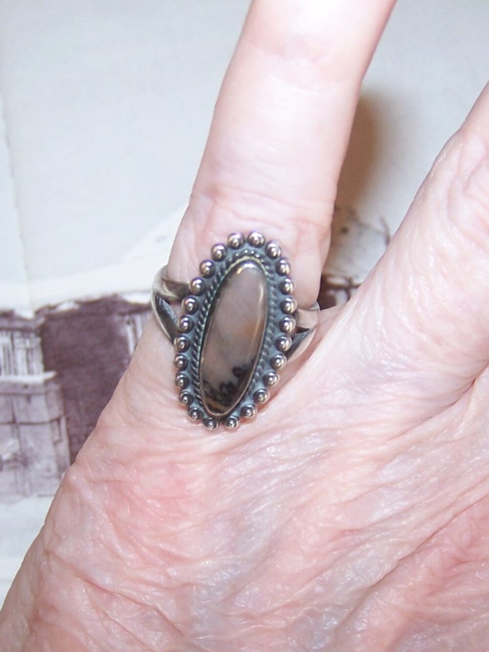 Vintage Sterling Silver Agate Ring - Native American Design | Size 6.25